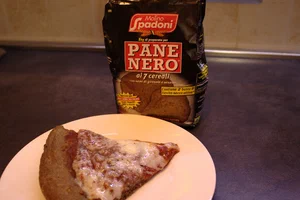 Pizza nera