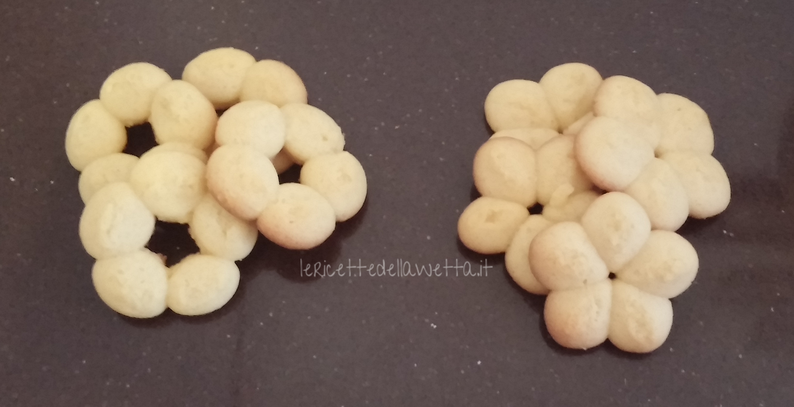 Biscotti con sparabiscotti